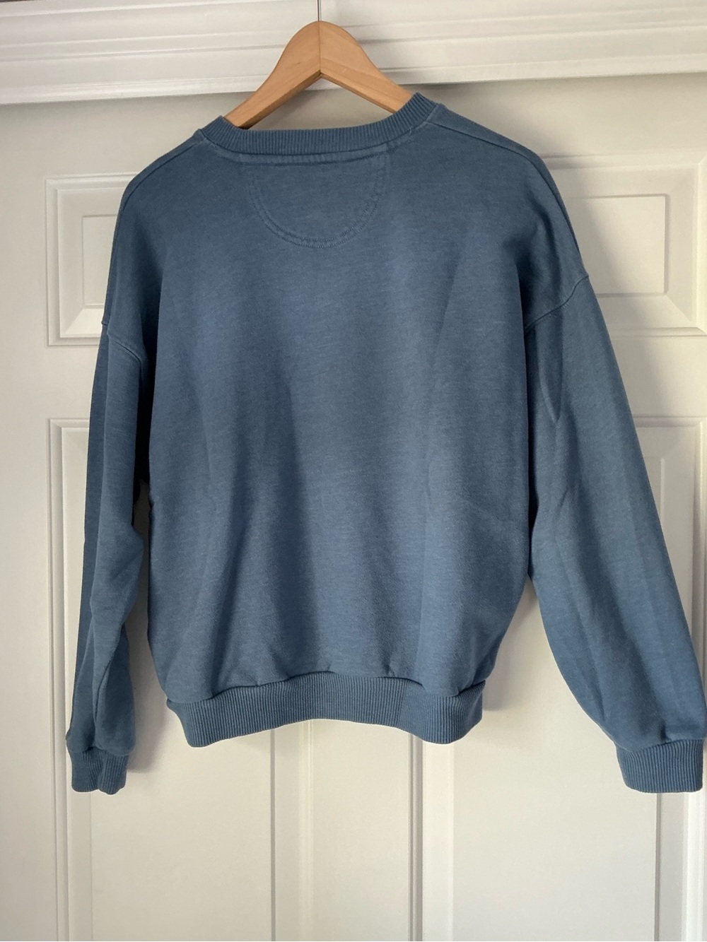 American Eagle Outfitters Dusty Blue Skeleton & Floral Crewneck Sweatshirt M - Picture 2 of 11